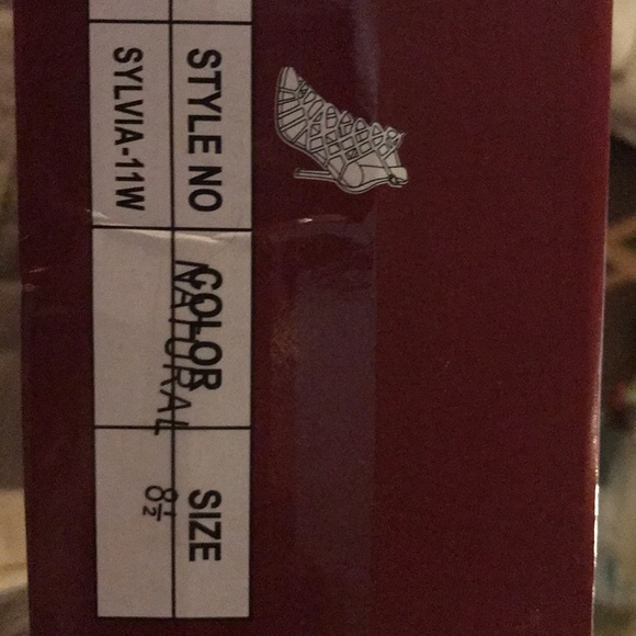 Heels - Picture 4 of 4